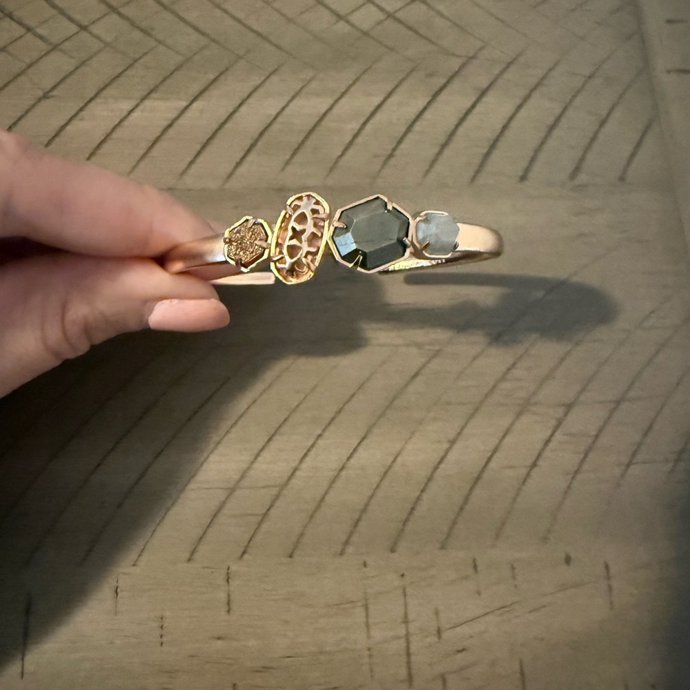 Elegant Kendra Scott Color Bar Bracelet
